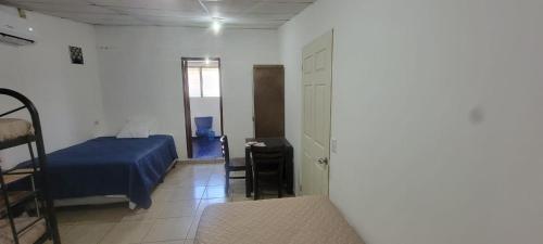 Photo de la galerie de l'établissement Restaurante y Hostal Pueblo Escondido, à Planes de Renderos