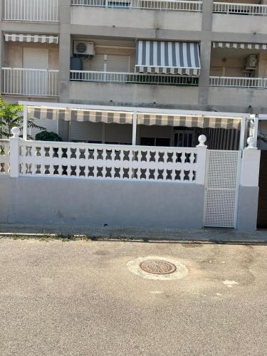 Balkoni atau teres di Apartamento Canet de Berenguer con terraza exterior a 100m de la playa