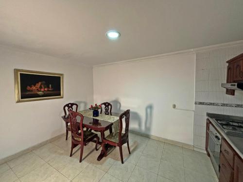 Η κουζίνα ή μικρή κουζίνα στο Hotel C Villa Plaza San Gil