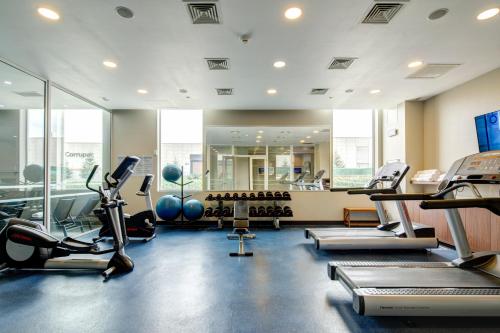 Centrum fitness w obiekcie Wyndham Santiago Aeropuerto
