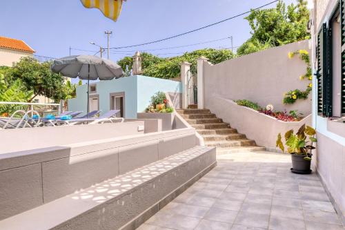 Casa da Tia Celeste III, a Home in Madeira