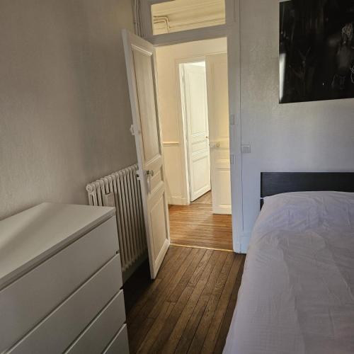 Charmant appartement à Paris Metro Nations