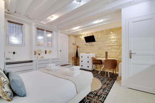 Comfortable studio for 2 near Bastille