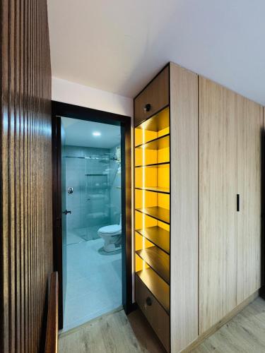 Ванная комната в Suite with pool condominium Torres de Almería