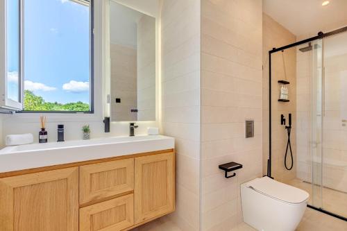 Ένα μπάνιο στο Luxury Villa Rika Corfu- 5 bedrooms with Pool