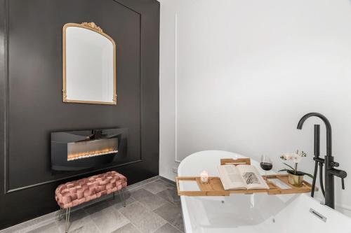 4 bedrooms, luxury 5 minutes from the Colosseum Jacuzzi