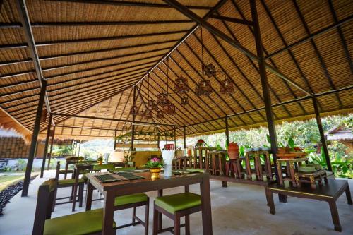 Restoran atau tempat lain untuk makan di Wareerak Hot Spring & Wellness- SHA Extra Plus