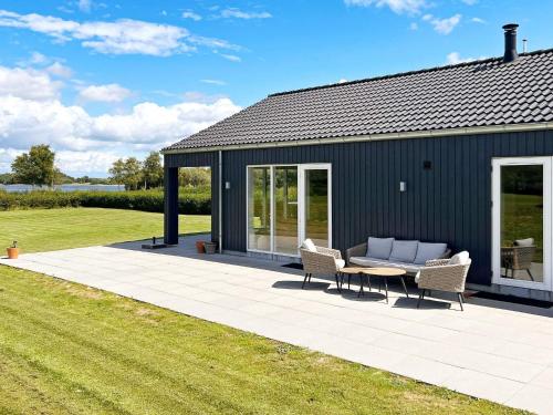Gallery image of Stylish Lakeview Retreat-By Traum in Ansager
