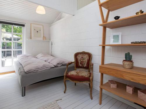 Ruang duduk di 8 person holiday home in Strøby