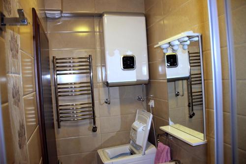 A bathroom at Apartments Camilla