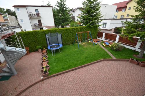 Zona de juegos infantil en Dom Wczasowy ISABELLE