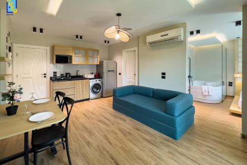 The 1BDR Layover Lounge w Jacuzzi 5min to CAI Airport