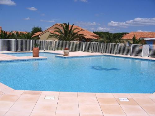 Villa, Famille, Piscine, Tennis, 100m Plage