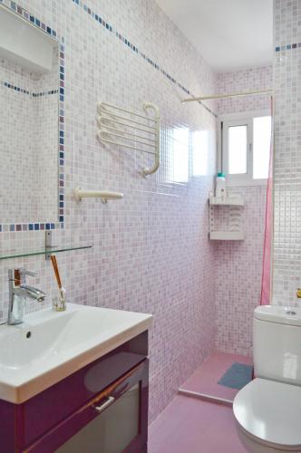 Sunny Studio in Nerja Center with Balcony close to Beach