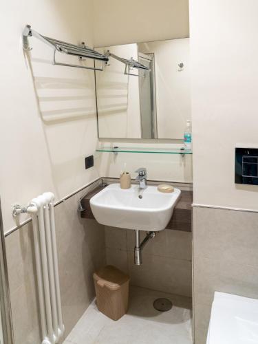 Apartment in Palazzo Nana', Piazza Nicola Amore, Napoli - Holidays a Napule