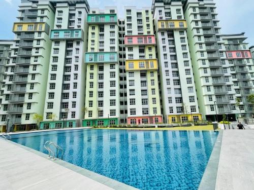 Piscine de l'établissement Sakura Putrajaya Homestay Mus lim Only ou située à proximité