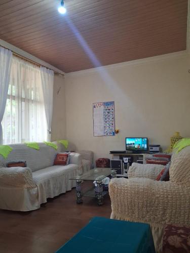 Гостиная зона в Best Lalibela Home Stay