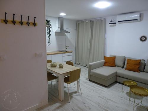 Ruang duduk di Casasjerezanas Loft Aitana