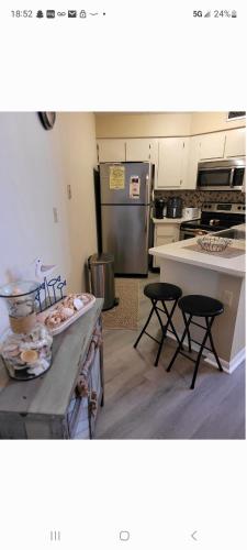 Cozy 2 bedroom Orlando apartment photo 14