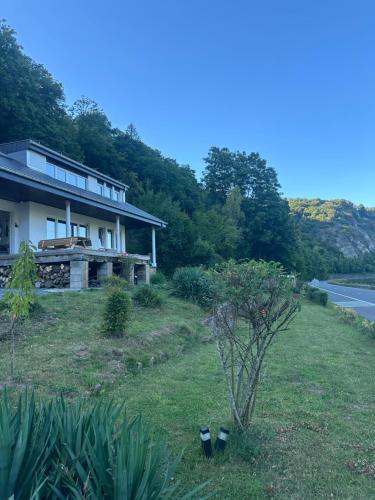 Un paisaje natural cerca de la casa vacacional