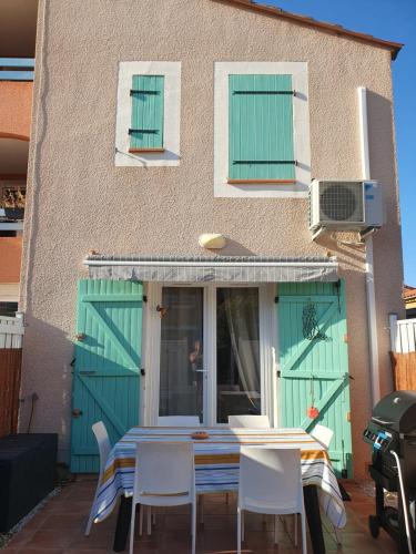 Petite maison à 500 mètres de la plage au coeur du parc marin - Pays catalan