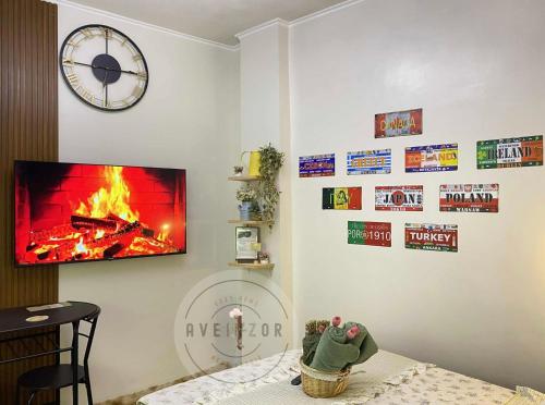 TV a/nebo společenská místnost v ubytování Aveinzor Nest Studio