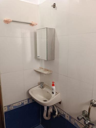 Ένα μπάνιο στο IRIS COMFORT INN BLOSSOM