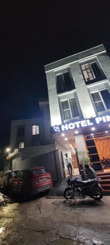 El edificio en el que está el hotel