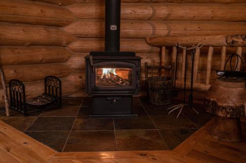 Φωτογραφία από το άλμπουμ του Romantic Mountain Cabin for 2 σε Black Hawk
