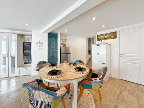 Dapur atau dapur kecil di L'Azur - Piscine Privée & Chauffée - Parking Privé