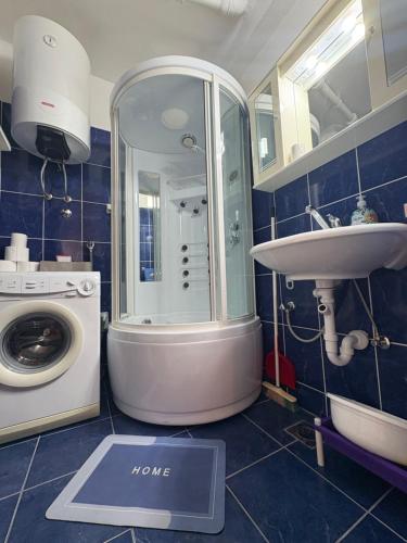 Ένα μπάνιο στο Apartman TOPLA