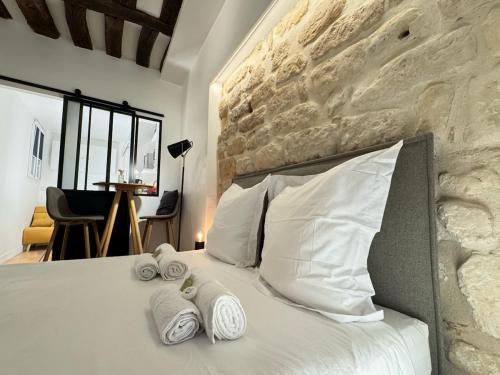 Charming Studio Heart of historic Paris Le Marais