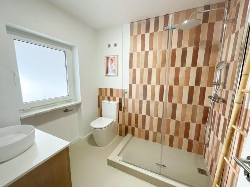 The Elegant 2BR Apartment Caparica, by 351Lisbon