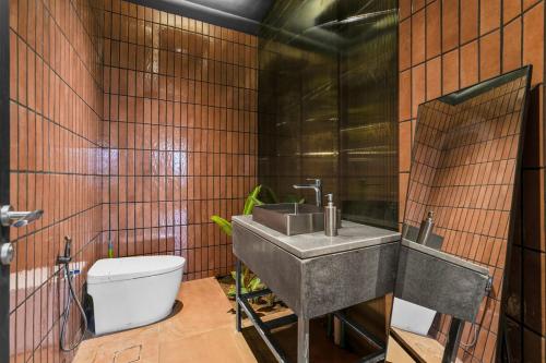 Ένα μπάνιο στο Executive Chalet with Elegant Design A5