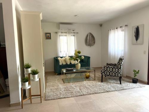 Χώρος καθιστικού στο Hermosa villa familiar