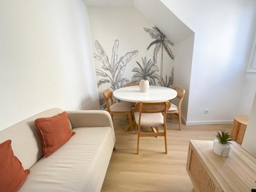 The Stunning 2BR Apartment Caparica, by 351Lisbon