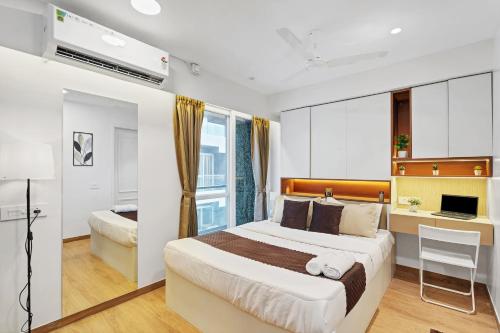 Una cama o camas en una habitación de Livara Stay