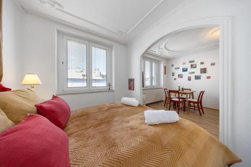 Postel nebo postele na pokoji v ubytování Palisady Luxe - Cozy Studio near Bratislava Castle