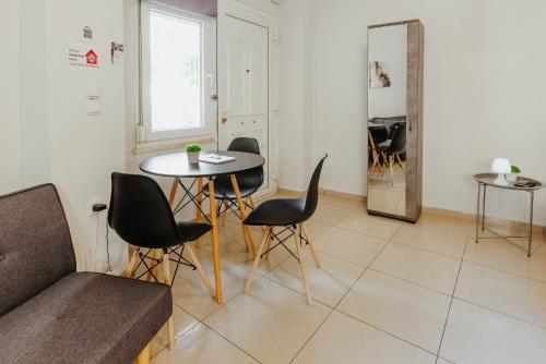 Stylish Flat Downtown