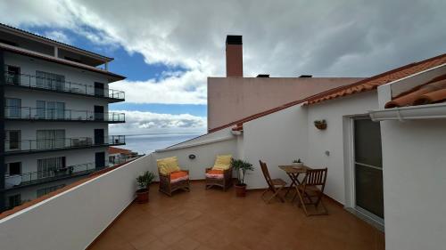 Sea View Retreat