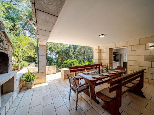 Holiday Home Island Gem - Five Bedroom Apartment