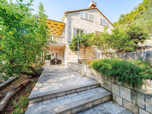 Holiday Home Island Gem - Five Bedroom Apartment