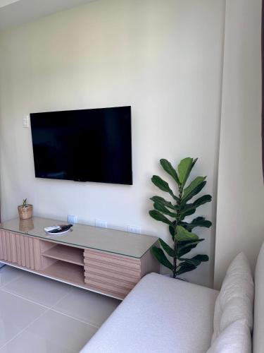 Μια τηλεόραση ή/και κέντρο ψυχαγωγίας στο Mactan Plains Residences