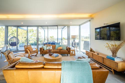 Posezení v ubytování Burraneer - Freycinet Holiday Houses