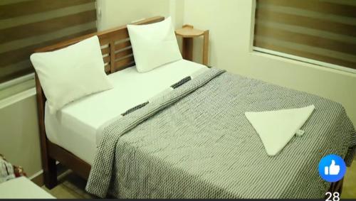 Ένα ή περισσότερα κρεβάτια σε δωμάτιο στο Jerusalem Homestay