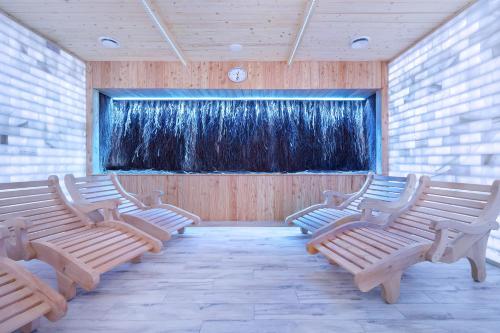 Area soggiorno di Hotel&Spa Stary Dziwnów basen swimming pool
