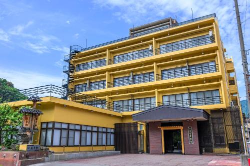 El edificio en el que está el ryokan