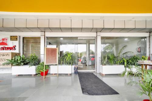 Gambar di galeri bagi Super Collection O Hotel Silver Inn di Bhopal
