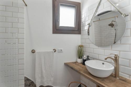 Ένα μπάνιο στο Casa Abuelo Manuel