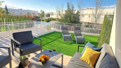 Impresionante apartamento con vistas a la piscina